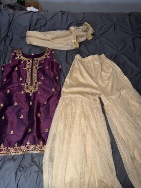 Indian Sharara Suit (Women)